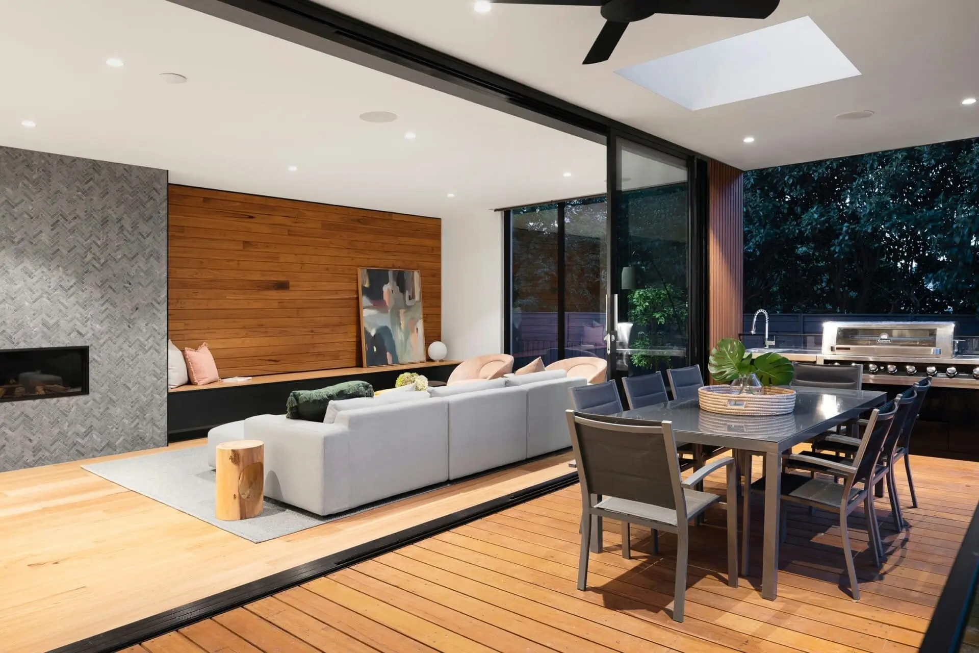 Rumah Sewa Siap Dalam 6 Bulan? Ini Jawapan Untuk Pelabur Mahu Untung Cepat 2 rumahhq kontraktor bina ubahsuai rumah unsplash7 54